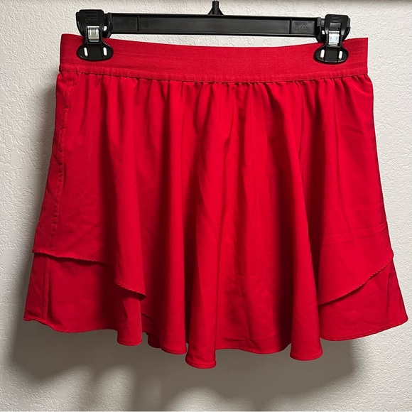 Women's Amazon Red Tennis Skirt NWOT - Picture 2 of 3